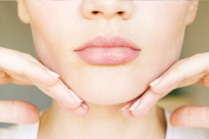 تجميل الذقن بدون جراحة