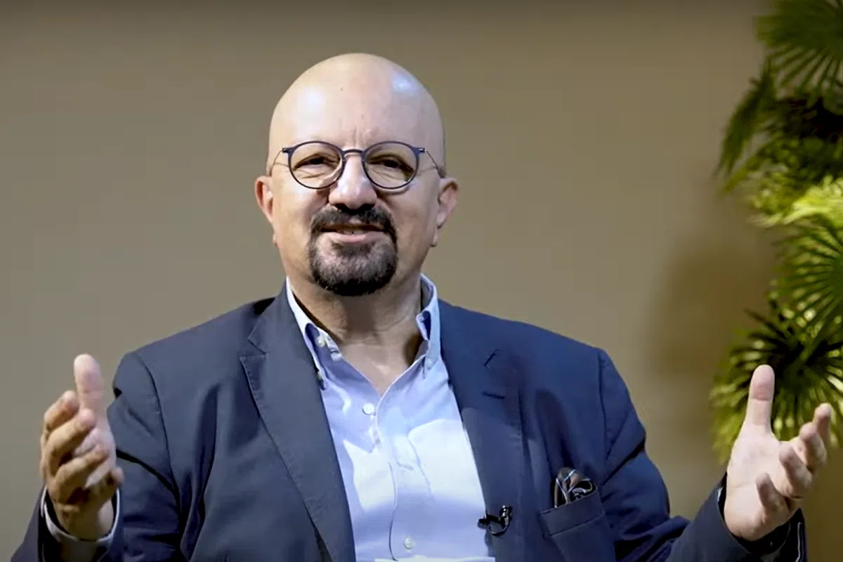 د.رشاد حداد يتحدث عن استخدامات فيلر الهيالورونيك أسيد في الطب التجميلي النسائي الخاص