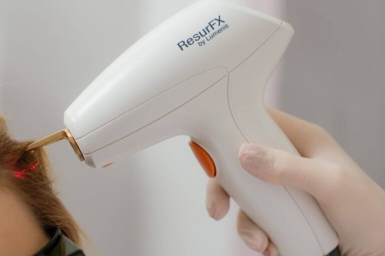 ليزر ريزرف إكس ResurFX لتحفيز نمو الشعر