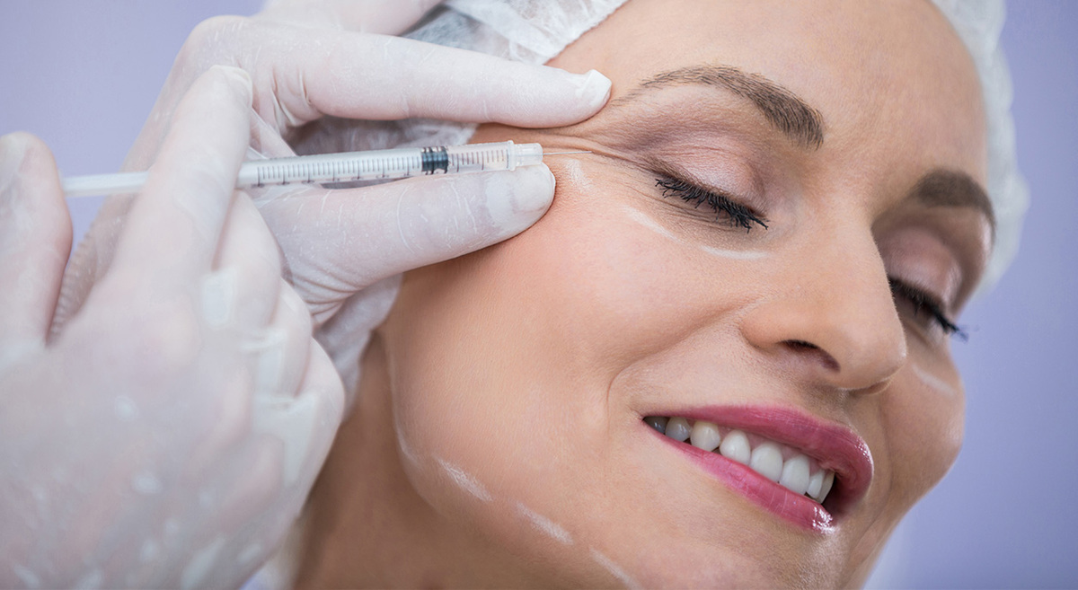 الشد المائي للوجه باستخدام الحقن